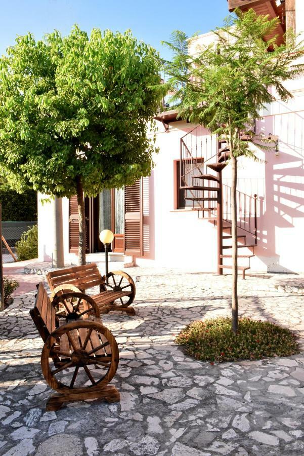 B&B Villa Anastasia Club Mesagne Exterior foto